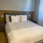 Villa Sama\'